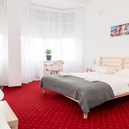 Bao Apartament & Rooms Oradea Eksteriør bilde